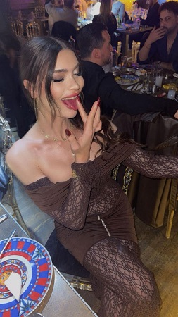 Yasemin — İstanbul escort ilan fotoğrafı 2
